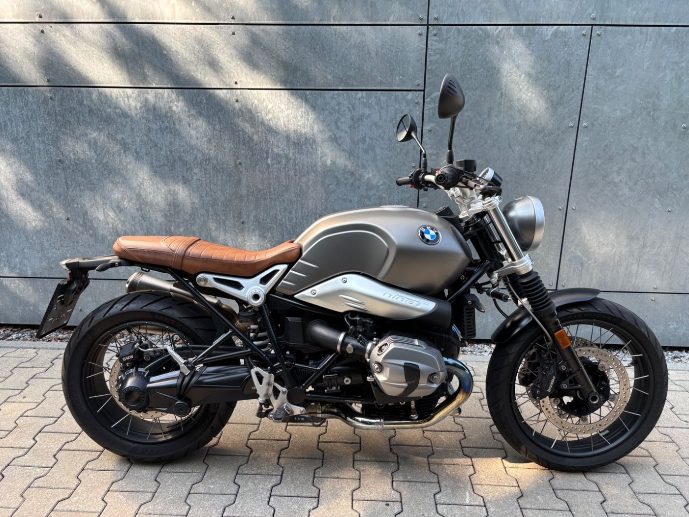 Fahrzeugabbildung BMW R nine T Scrambler