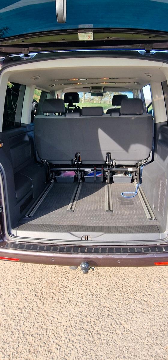 Volkswagen VW T5 Multivan 2012 2.0TDI Automatik 103kw
