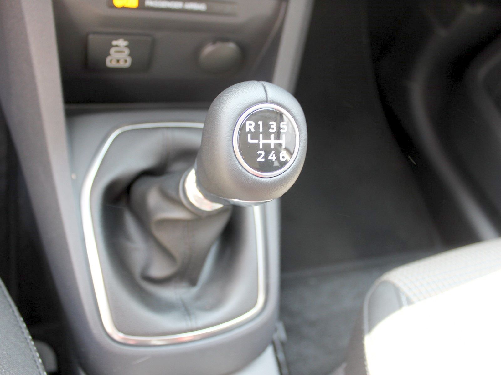 Fahrzeugabbildung Ford Tourneo Courier Trend