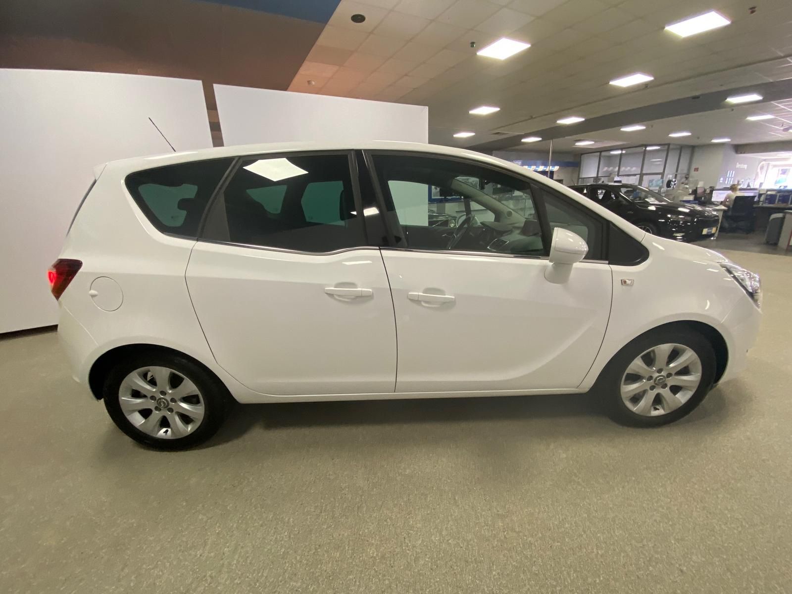 Fahrzeugabbildung Opel Meriva 1.4 16V Turbo Innovation+NAVI+KAMERA+PDC