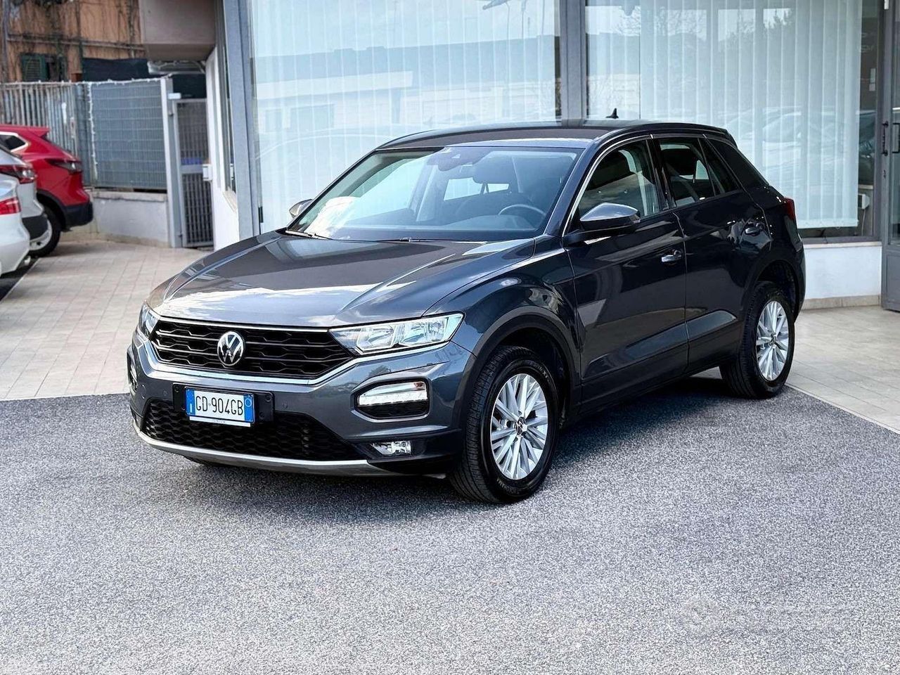 Volkswagen T-Roc 2.0 TDI SCR 150 CV Euro 6 - 202 imagem 3