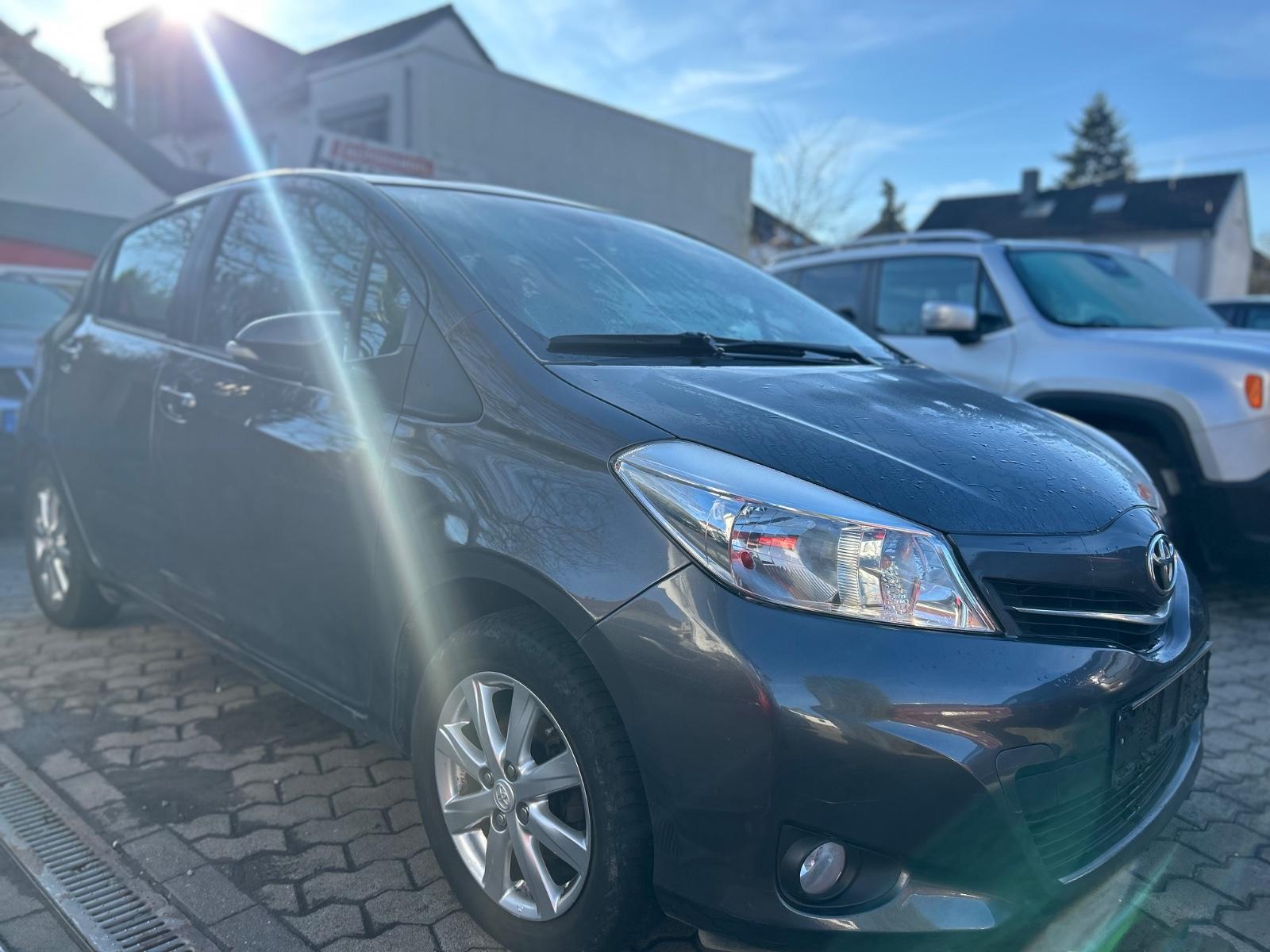 Toyota Yaris Life ** 85.000KM**