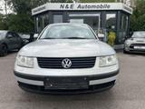 Volkswagen Passat 2,3 VR5 Highline *Unikat*5-Zylinder*SHG* - Volkswagen Passat mit Benzin-Antrieb: Allradantrieb