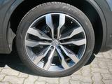 Volkswagen Touareg R Line 3.0 V6 TDI  UPE 106000 € - Volkswagen Touareg: V10 TDI