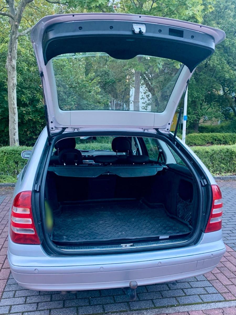 Mercedes-Benz C220 2006 — photo 9