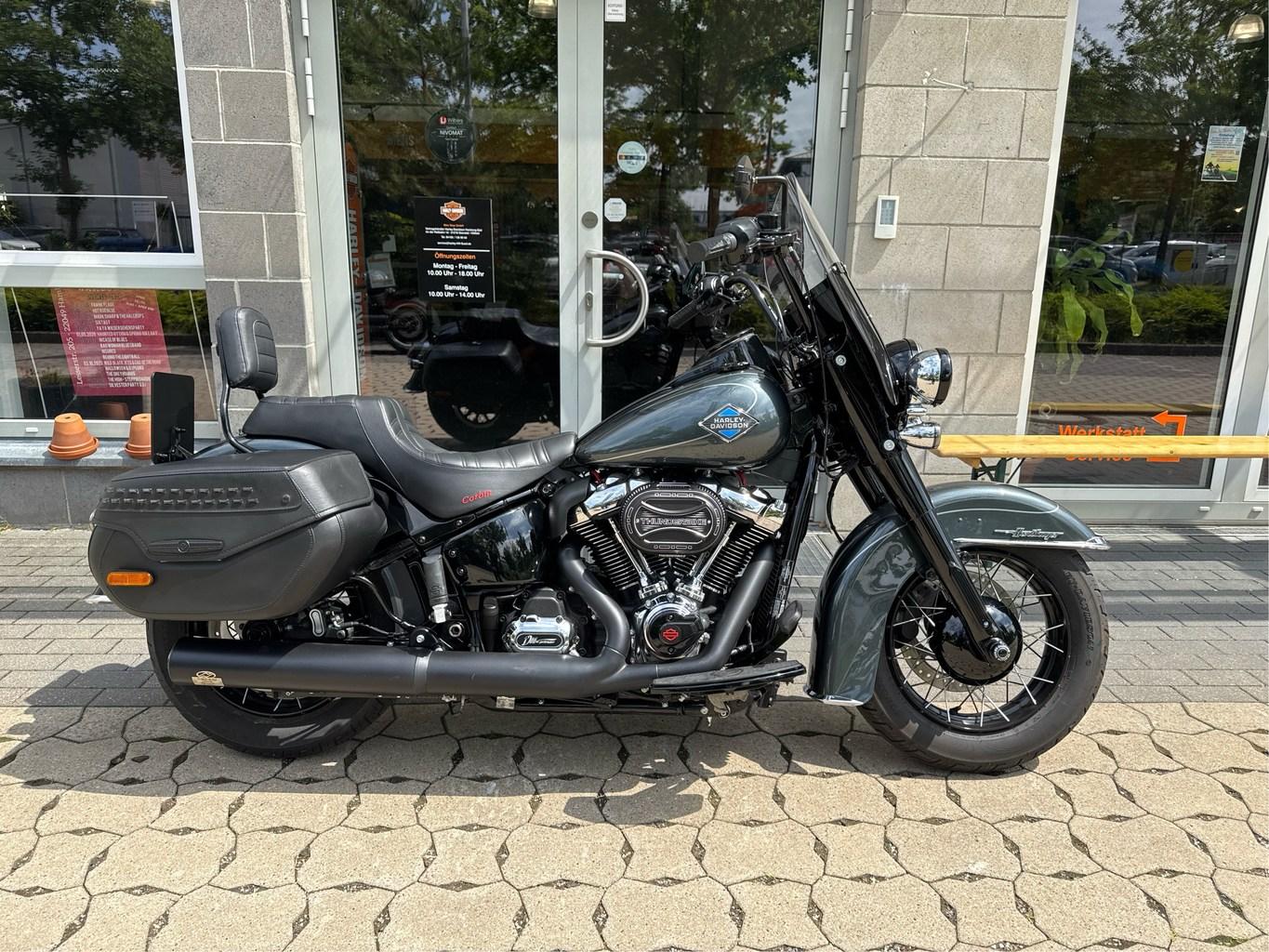 Harley-Davidson FLHC Softail Heritage Classic Jekill & Hyde uvm