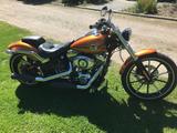 Harley-Davidson Breakout - HARLEY-DAVIDSON HAMBURG