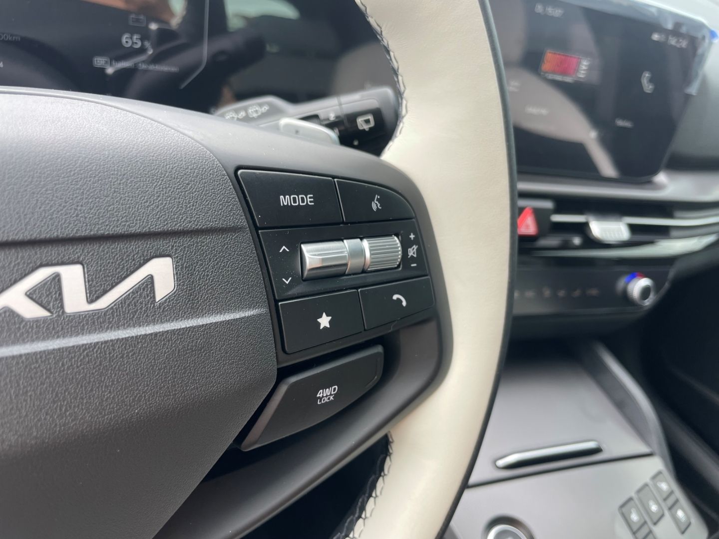 Fahrzeugabbildung Kia Sportage GT Line AWD LED Schiebedach 360Kamera