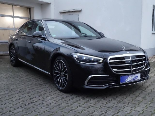 Mercedes-Benz S -Klasse Lim. S 400 d 4Matic Digital-Light Lede