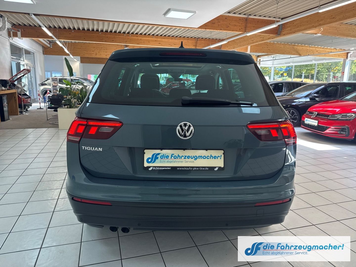 Fahrzeugabbildung Volkswagen Tiguan IQ.DRIVE Start-Stopp 4Motion StandHZG El