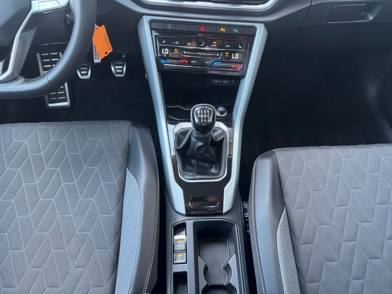 Volkswagen T-Roc - Bild 12