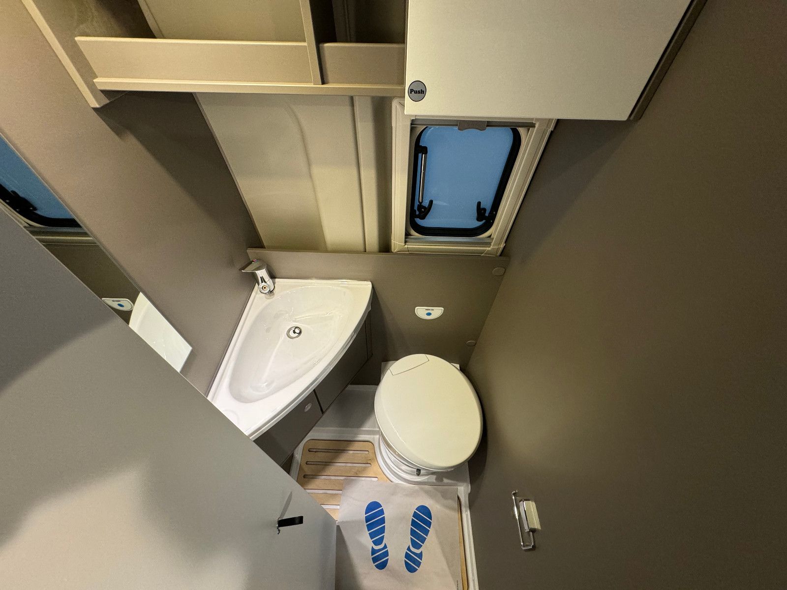 Fahrzeugabbildung LMC Innovan 540  - 13.219€ SPAREN!