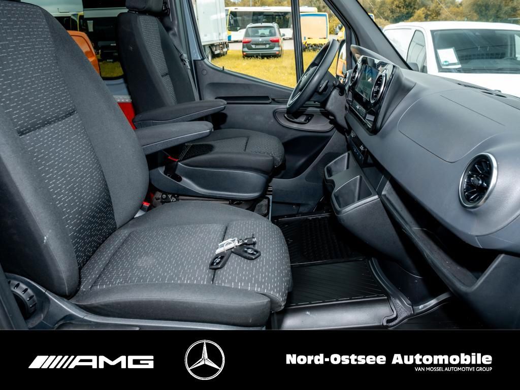 Fahrzeugabbildung Mercedes-Benz SPRINTER 319 L3H2 AHK 3,5T LED STANDHZG V6 MBUX