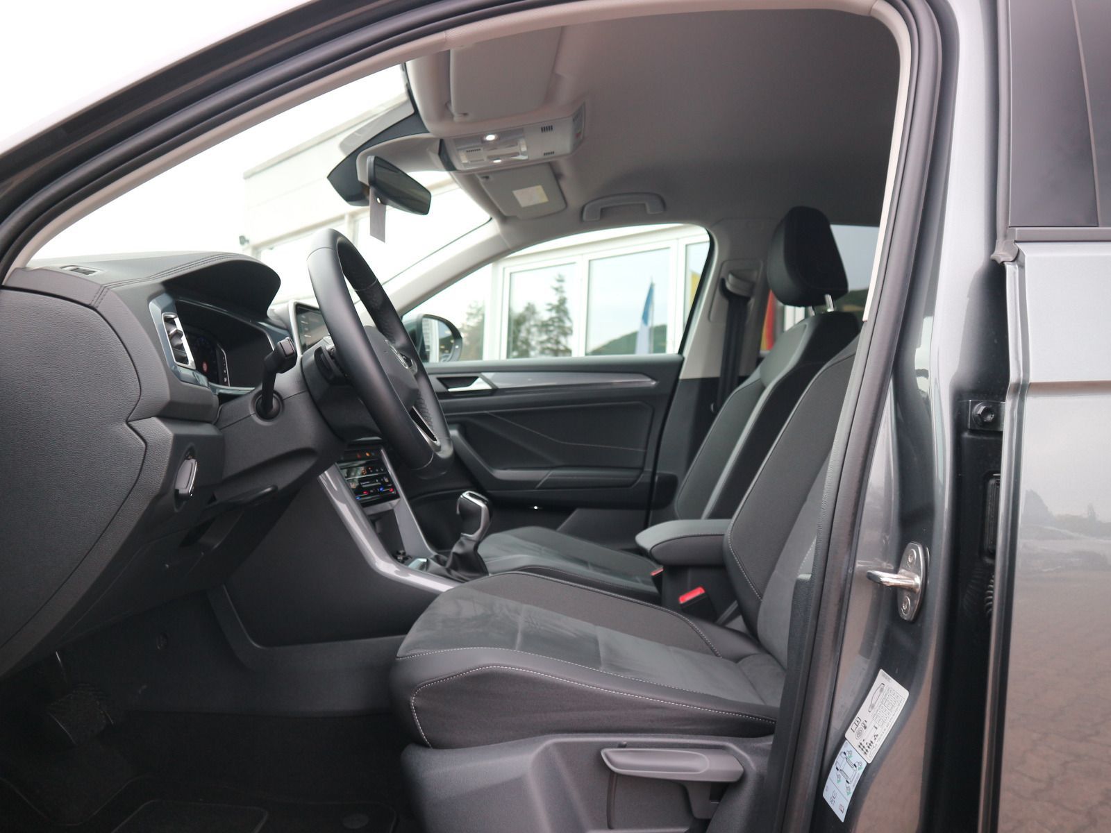 Volkswagen T-Roc - Bild 10