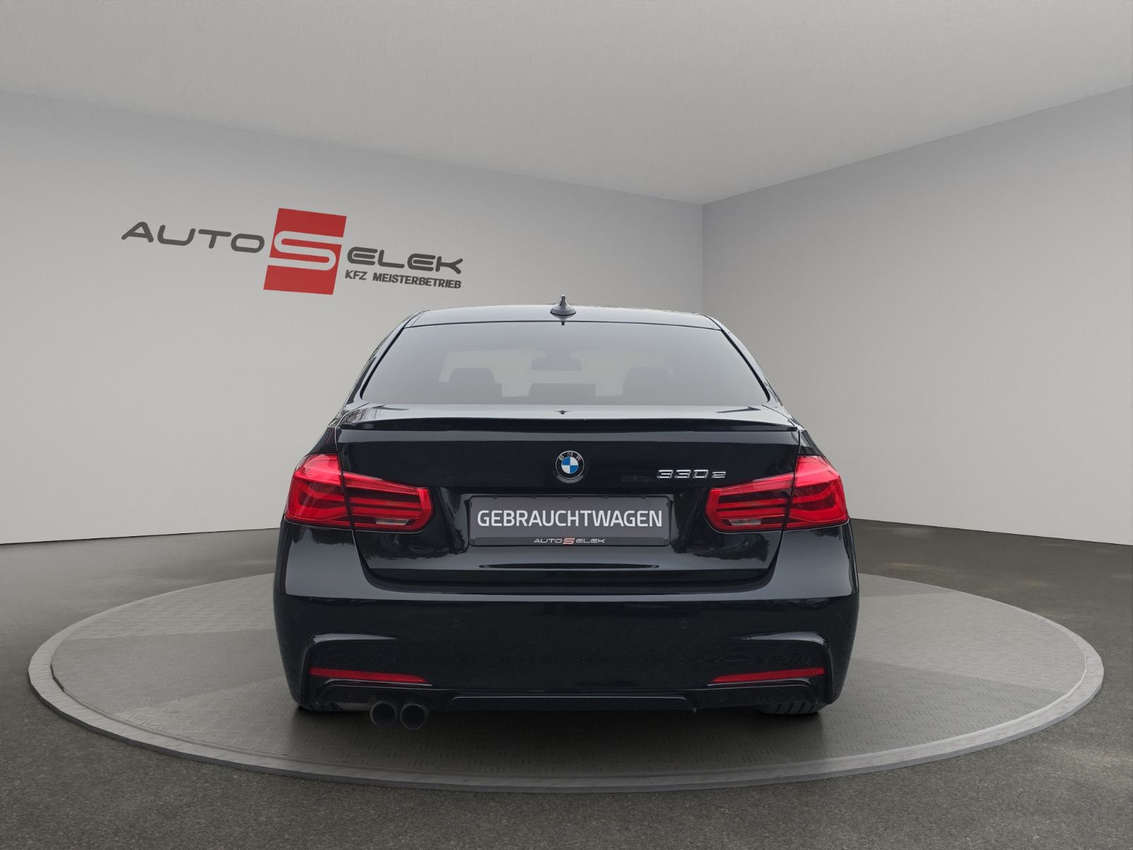 Fahrzeugabbildung BMW 330 e iPerformance M-Sportpaket +LED+ALCANTARA