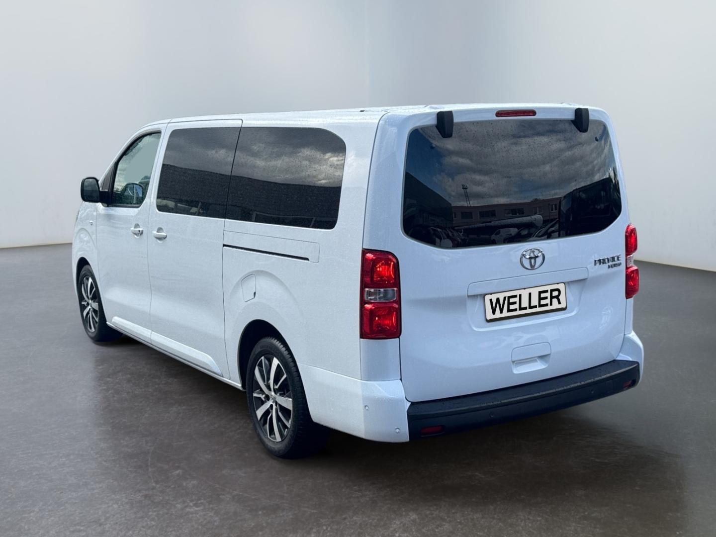 Toyota Proace Verso 2.0 D-4D L2 Team D *LED*ACC*CAM*Nav