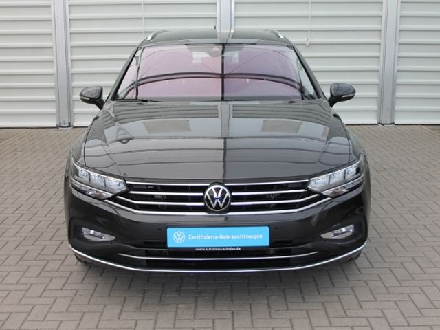Volkswagen Passat Variant 1.5 TSI DSG Elegance ACC LANE AH foto 3