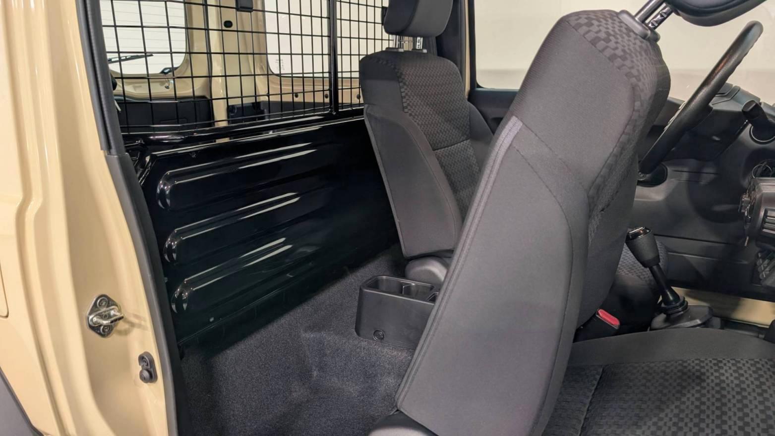 Suzuki Jimny 1,5 NFZ Comfort/WKR/SHZ/KLIMA/AHK/, миниатюра 7