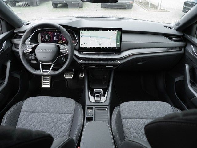 Octavia Combi 2.0 TDI Sportline DSG AHK+MATRIX+R