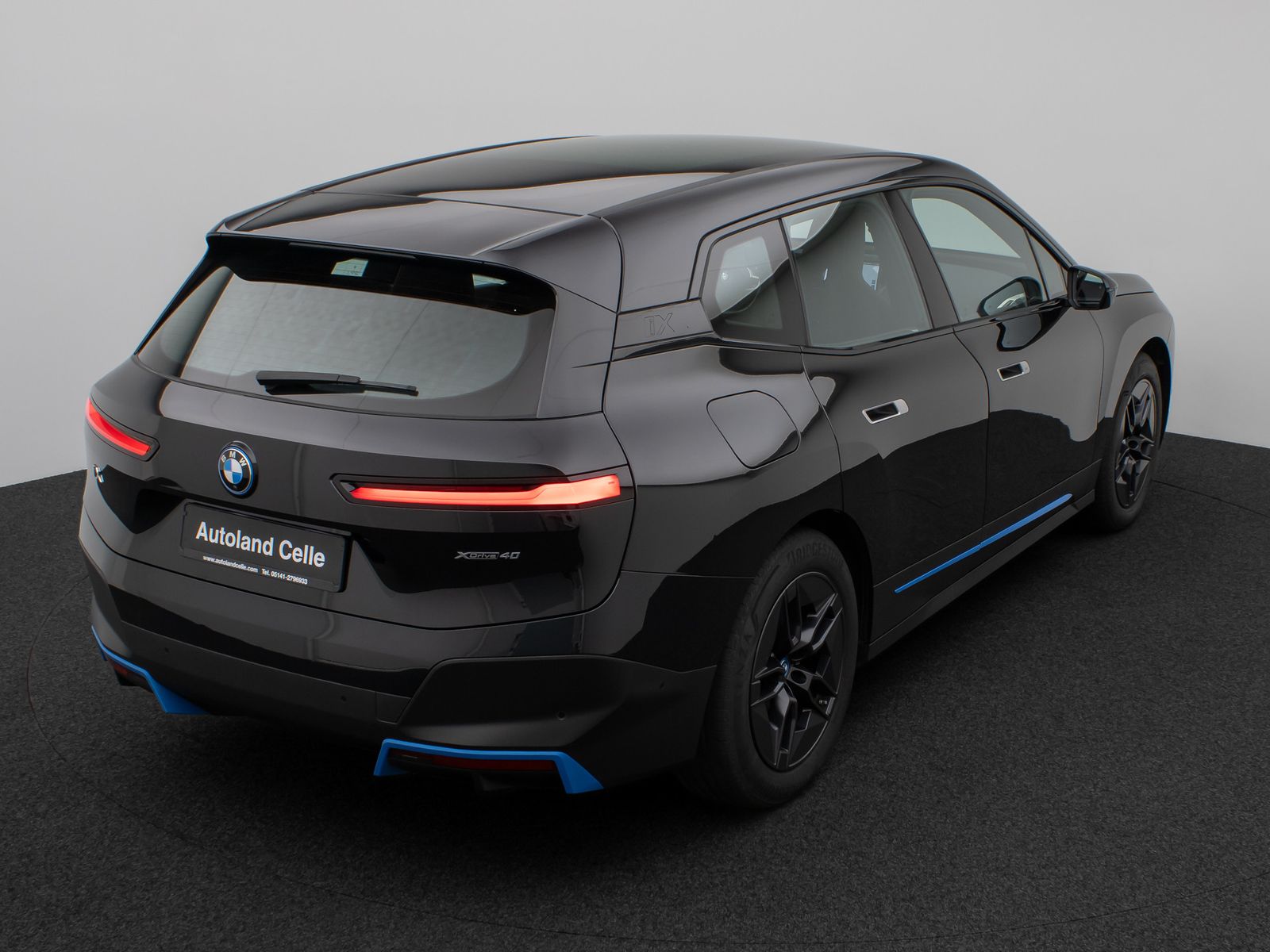 Fahrzeugabbildung BMW iX xD40 Panorama Kamera HiFi Komfort SkyLounge
