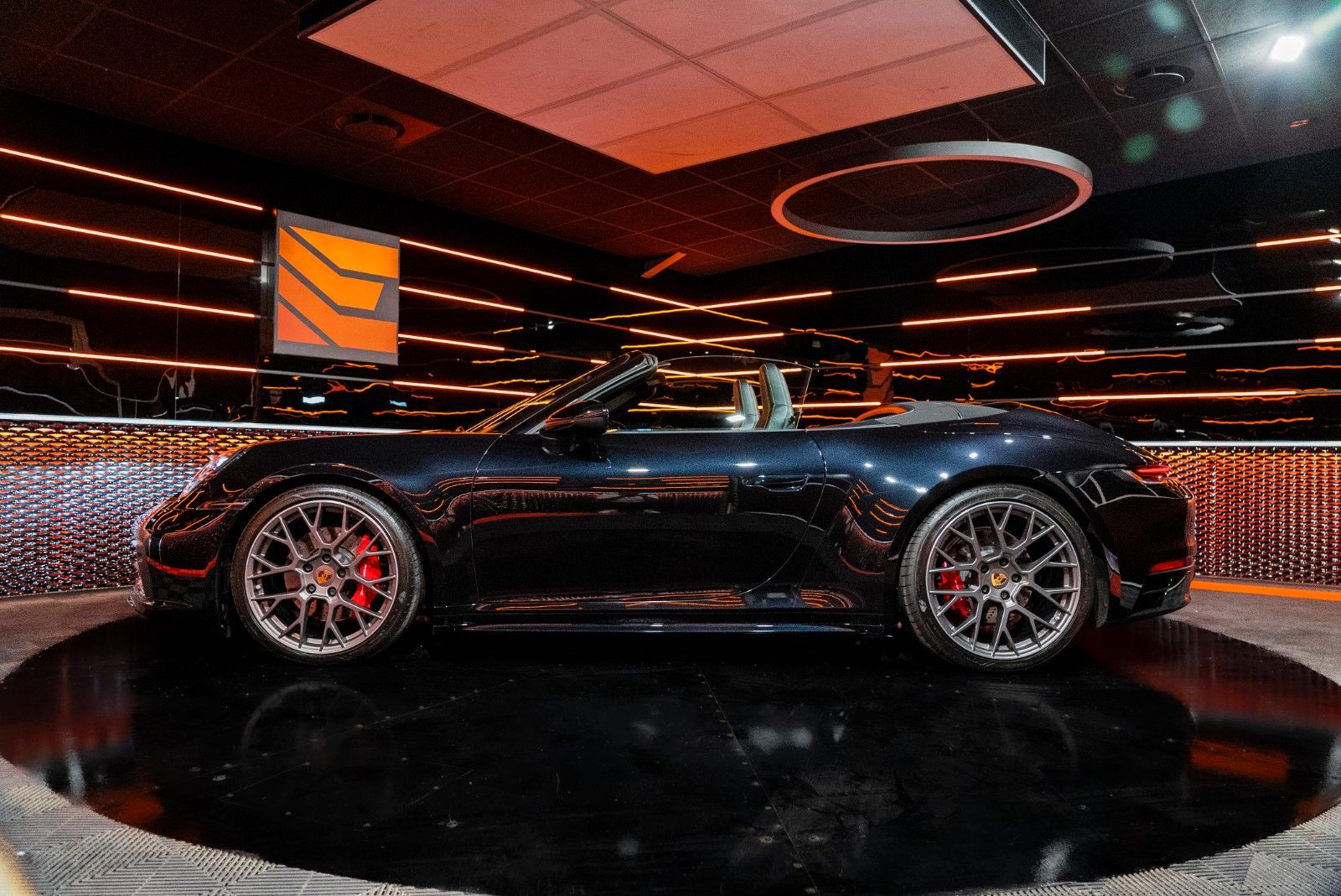 Porsche 992 S Cabrio*ACC*BOSE*PDLS+*Rear Steer.*Servo+ imagem 2