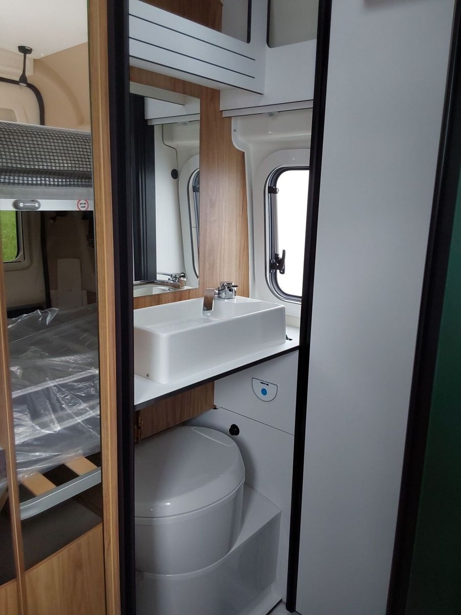 Fahrzeugabbildung Karmann Dexter 581 140 PS und Concept Paket