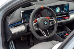 BMW M5 – 12 / 36