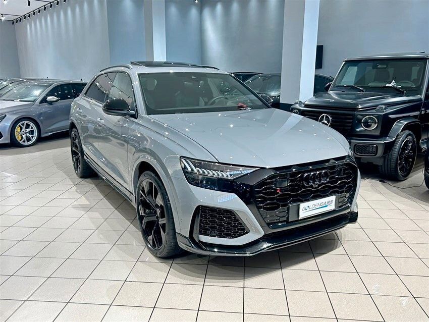 Audi Q8 RS TFSI V8 quattro tiptronic imagem 3