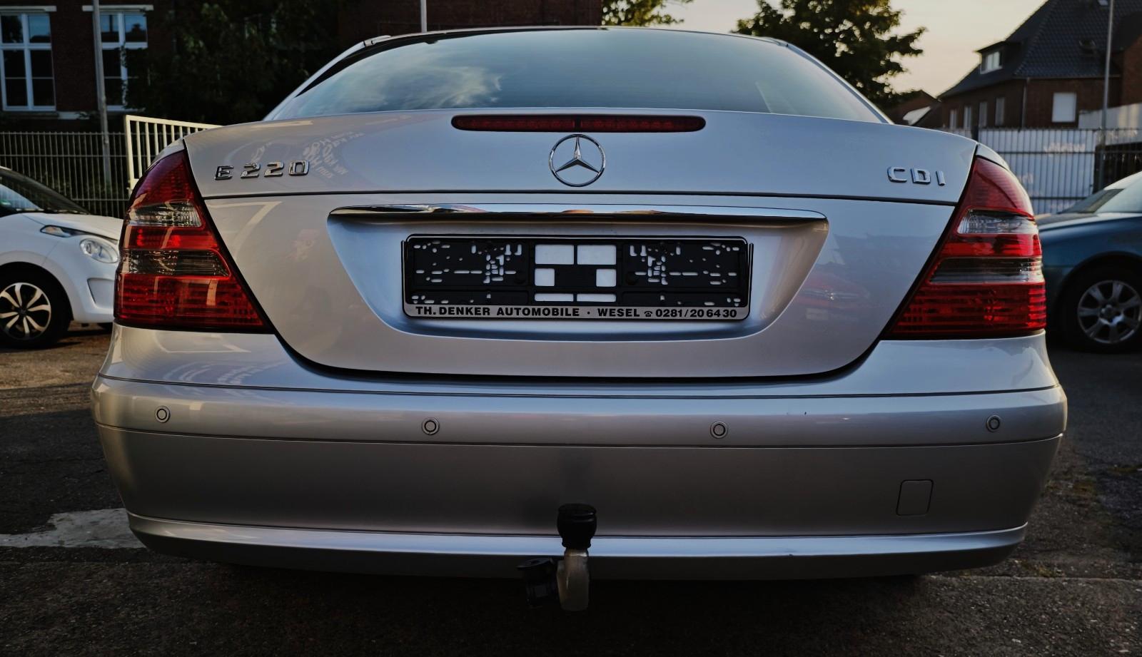 Mercedes-Benz E 220 CDI Rentner/AHK/Klima/Garagenfahrzeug