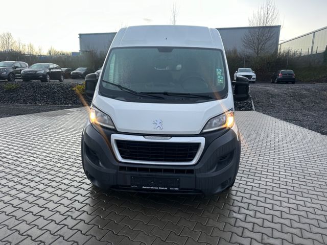 Peugeot Boxer L4 H2 Mit Laderampe