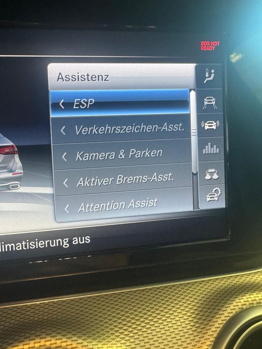 Fahrzeugabbildung Mercedes-Benz E 400 T-Modell 4Matic/LED/PANORAMA/AMG-LINE/NAVI