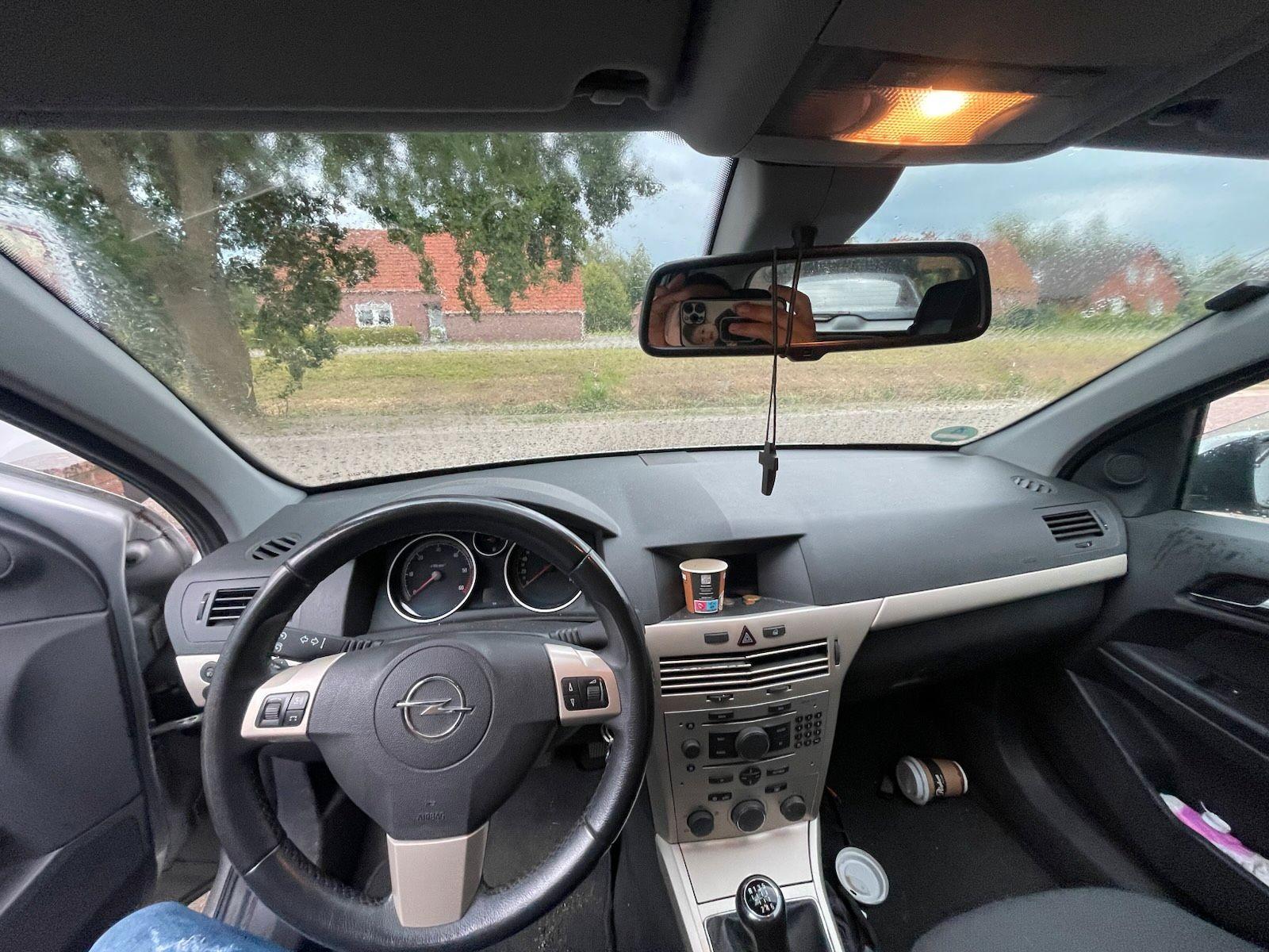 Opel Astra 2007 — photo 8