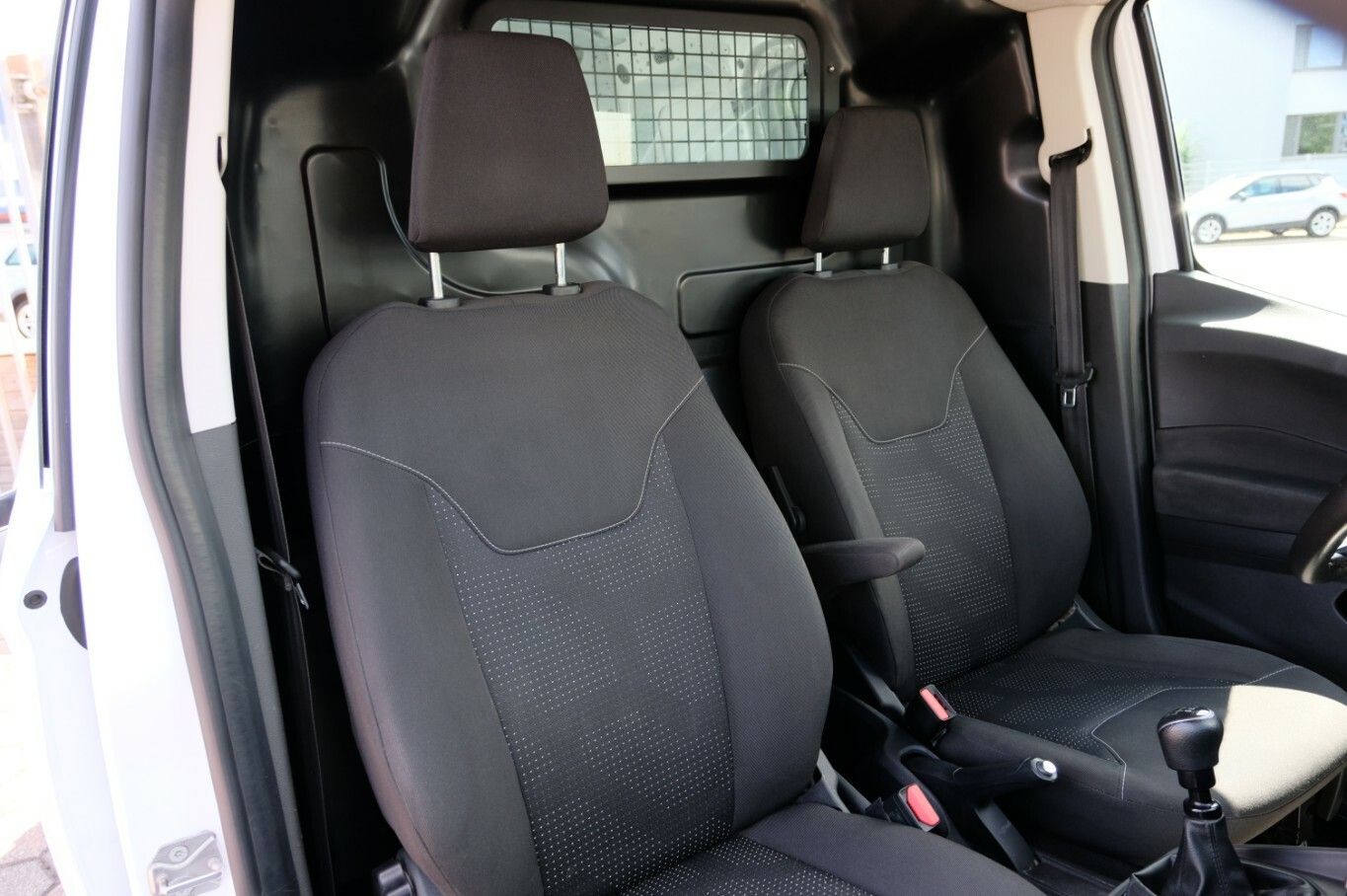 Transit Courier Klima 8-fach 1.Hand