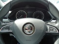 Fahrzeugabbildung Skoda Superb Combi Active