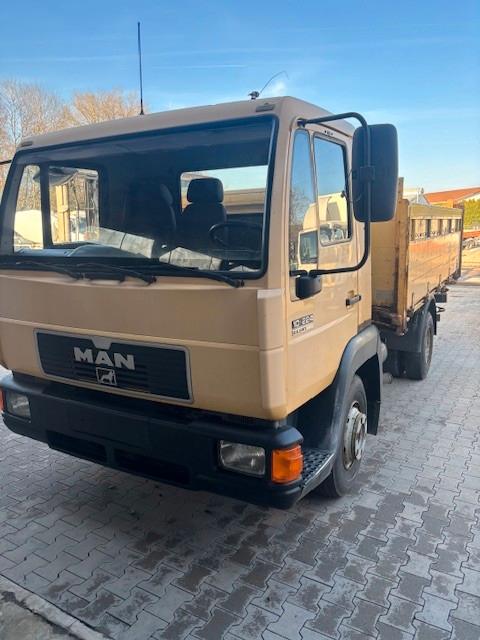 MAN 10.224 Dreiseitenkipper 10,5 t abgelastet