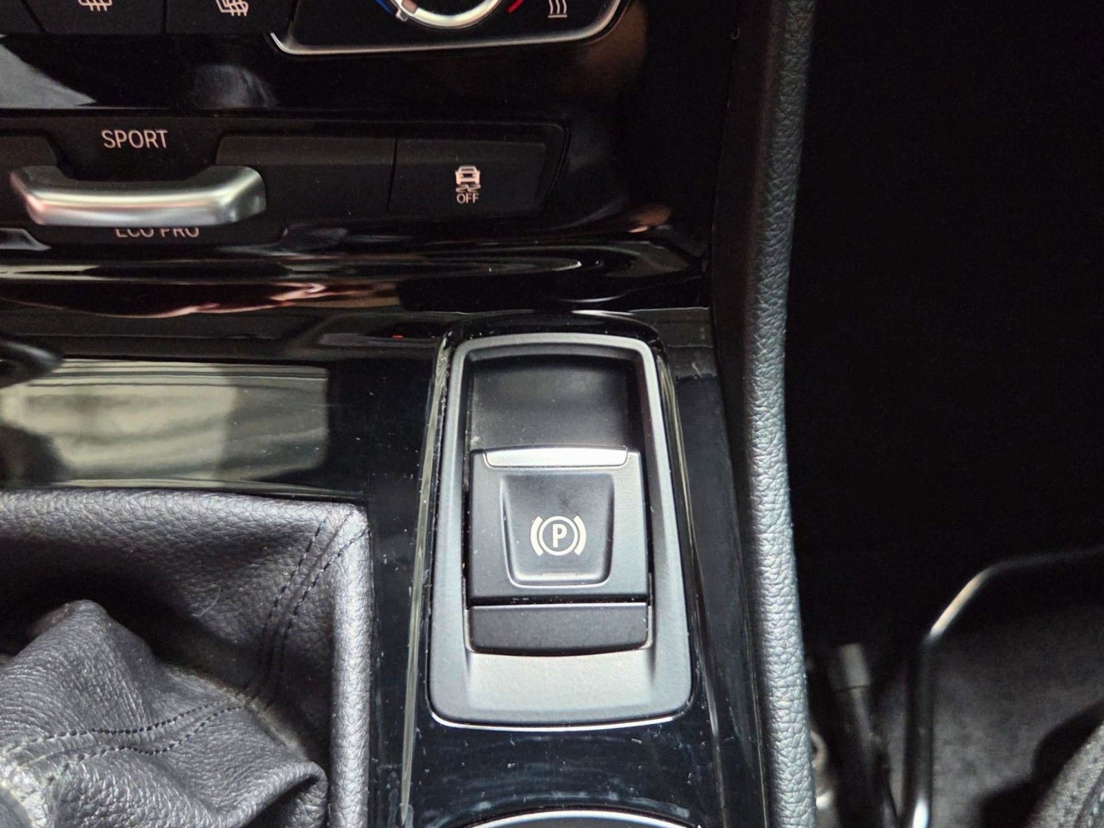BMW 218 — zdjęcie 18