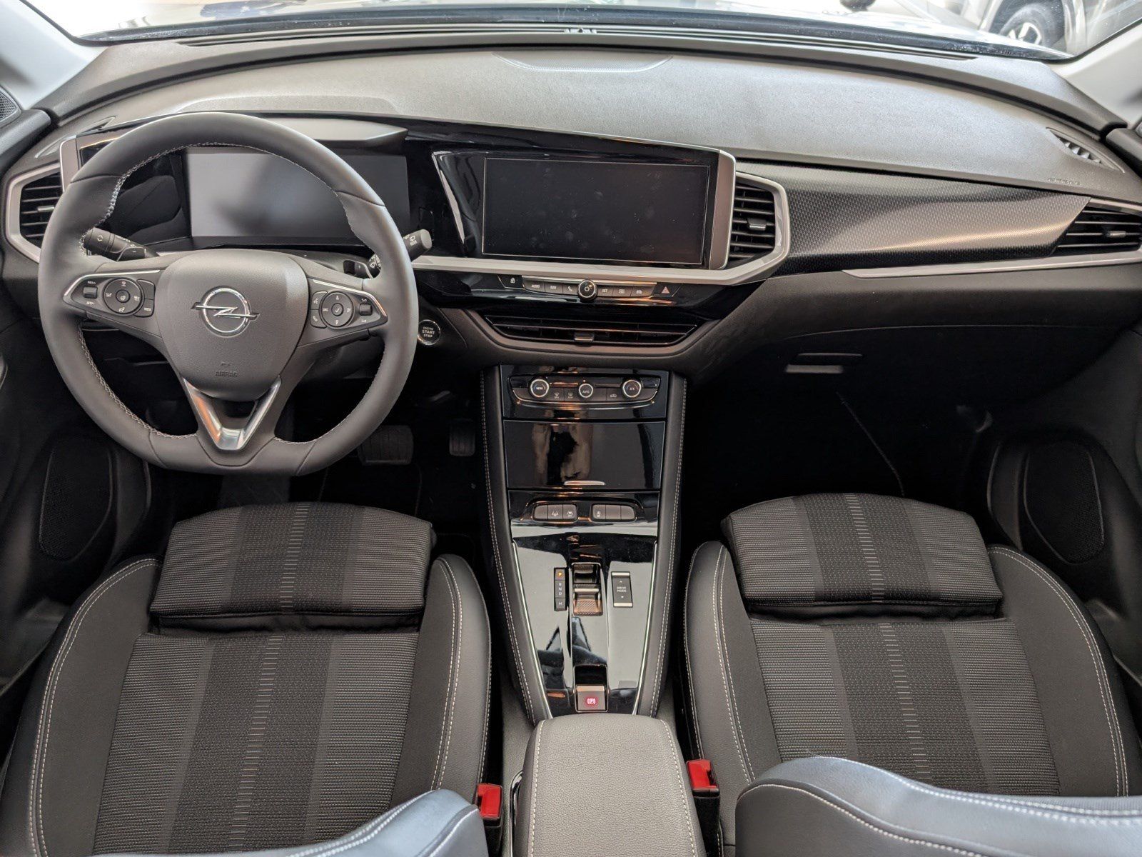 OPEL Grandland X Grandland 1.2 Turbo GS AT8 AHK IntelliLux Navi – Bild 16