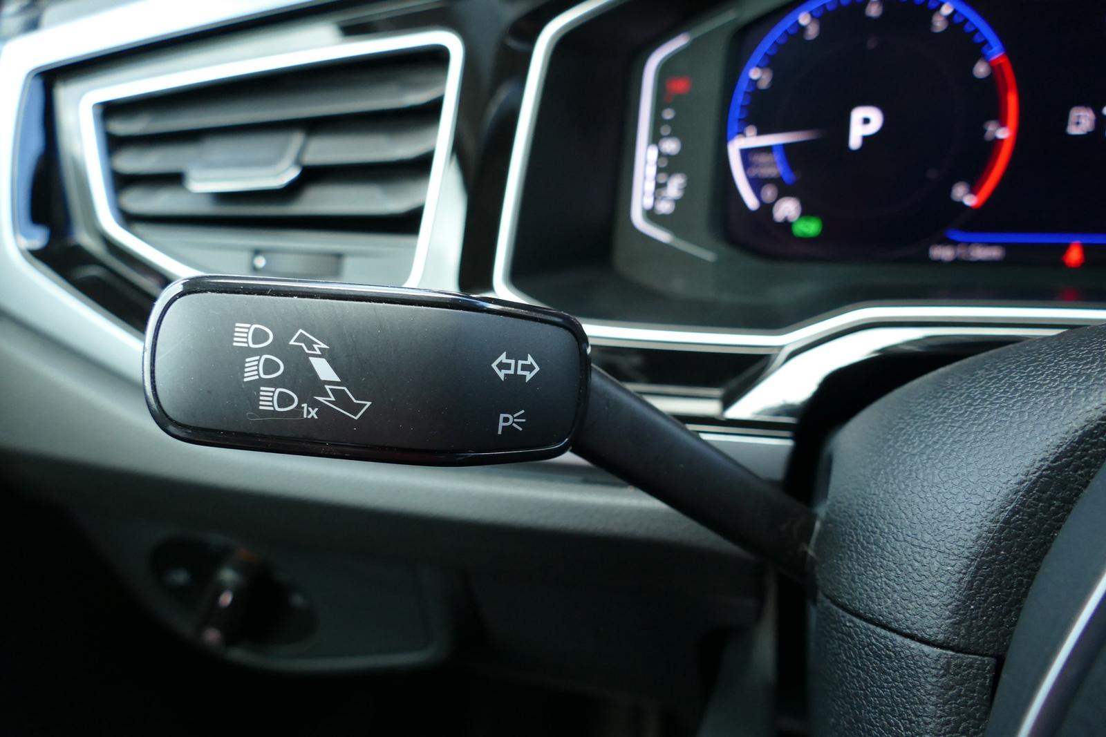 Volkswagen Polo 1.0 Active DSG LED ACC Sitzheizung DAB PDC, миниатюра 11