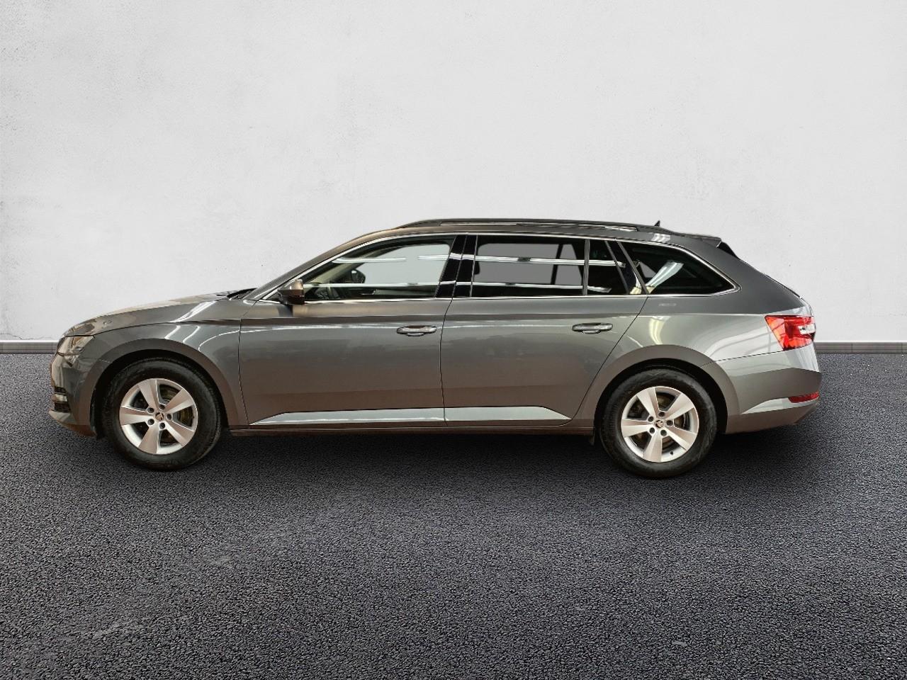 Skoda Superb Combi Ambition 2.0 TDI LED+SHZ+PDC+NAVI