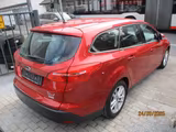 Ford Focus Turnier Business - Ford Focus: Rot