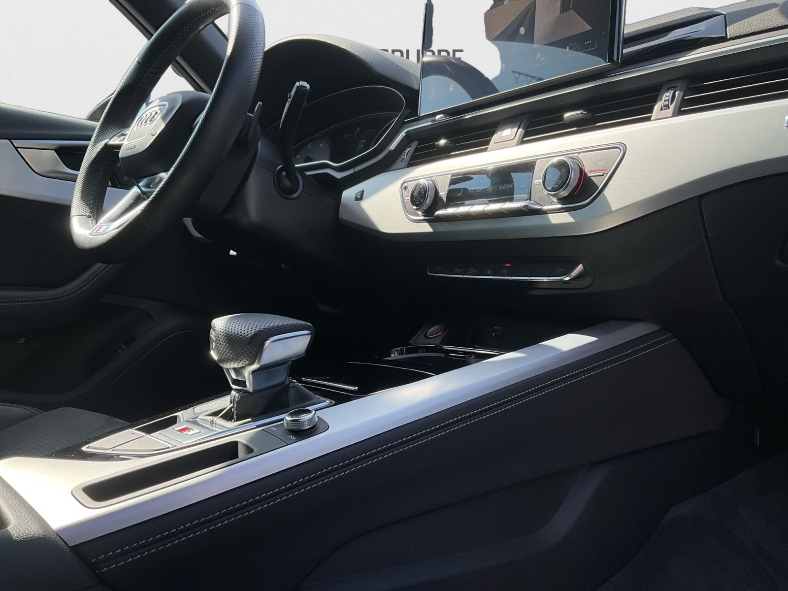 Audi S4 - Bild 17