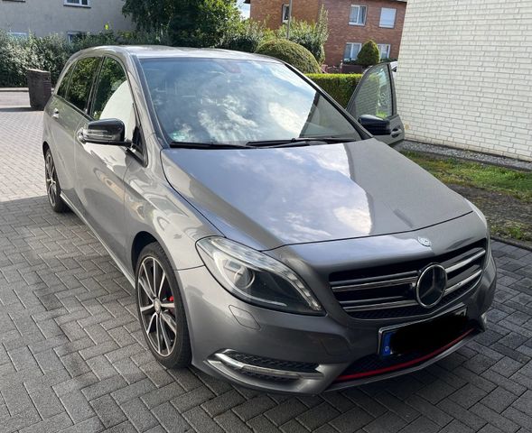 Mercedes-Benz Mercedes B180 (W246) Sport-Edition, Blue E...