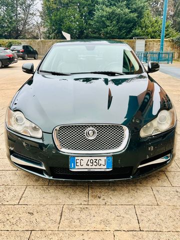 Jaguar XF 3.0 D V6 Premium Luxury auto solo comm