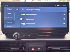 Fahrzeugabbildung Citroën Berlingo XL BlueHDi 130 EAT8 MAX 7 Sitzer & Navi