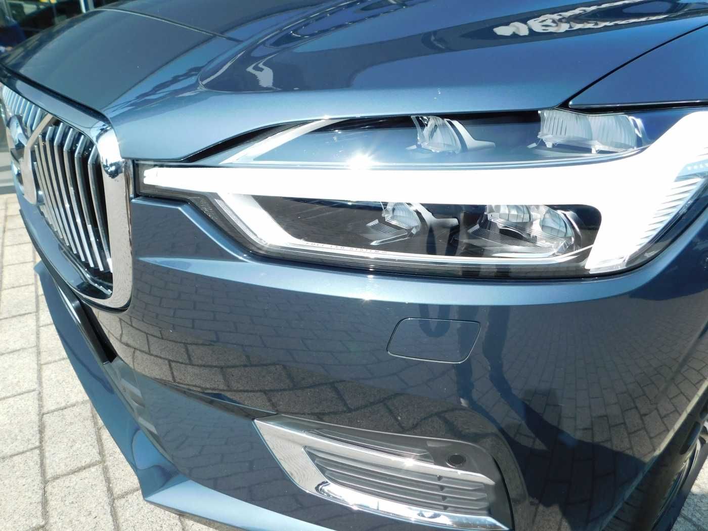 Fahrzeugabbildung Volvo XC60 T6 AWD Recharge Inscription Expression