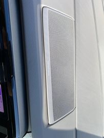 Volkswagen T7 Multivan - 12