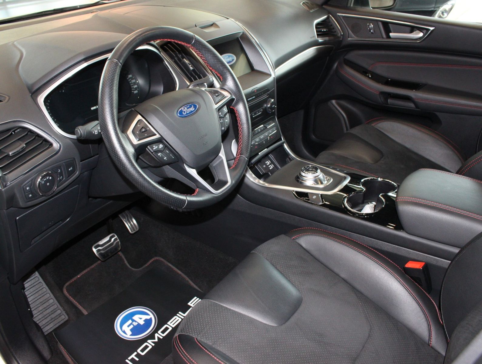 Fahrzeugabbildung Ford S-Max 2,0 ST-Line *PNRM*Kamera*AHK*19Zoll*1.Hand