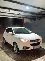 Hyundai Hyndai ix 35 4x4 - Hyundai ix35 in Stuttgart