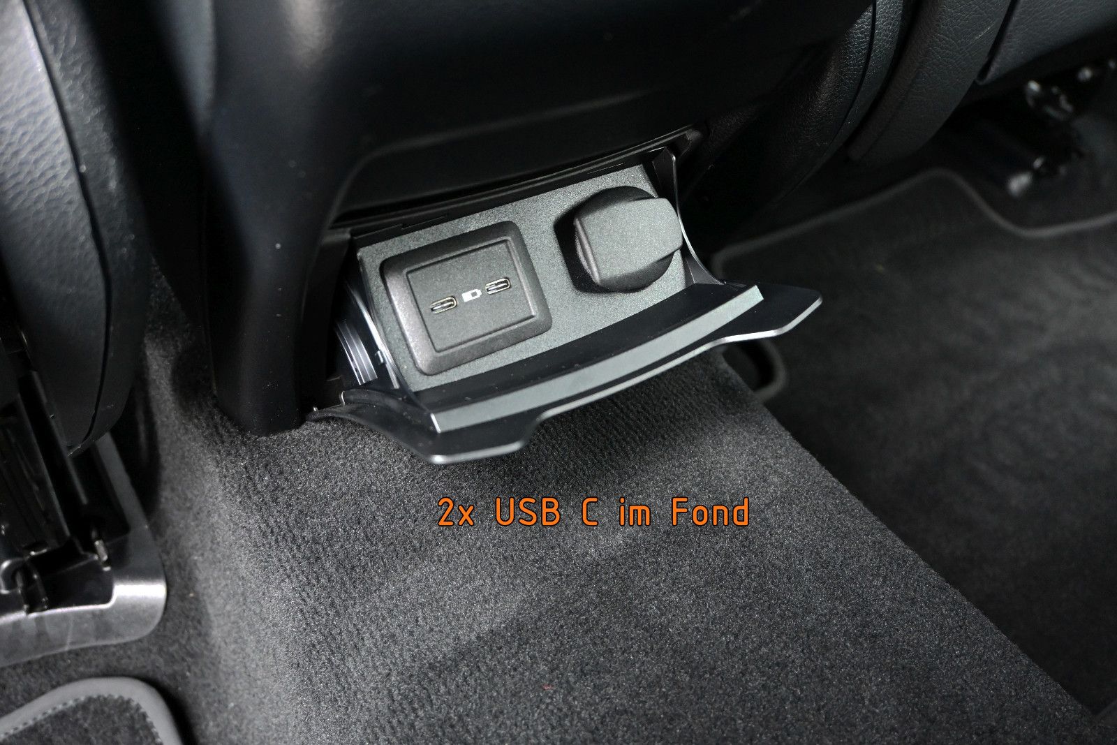 Fahrzeugabbildung Mercedes-Benz GLC 400 d 4MAT. AMG LINE Int. °ACC°AHK°AIRMATIC°