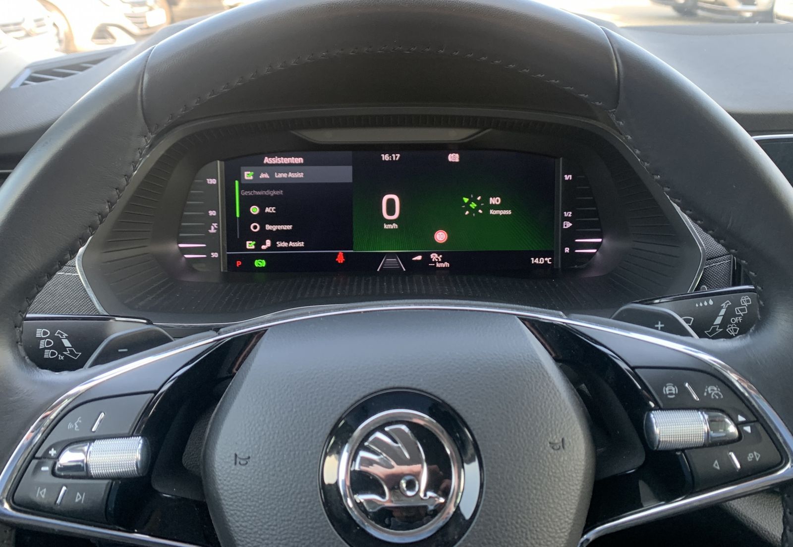 Fahrzeugabbildung SKODA Octavia 2.0 TDI*AHK*LED*HeadUp*Cam*Navi*ACC*